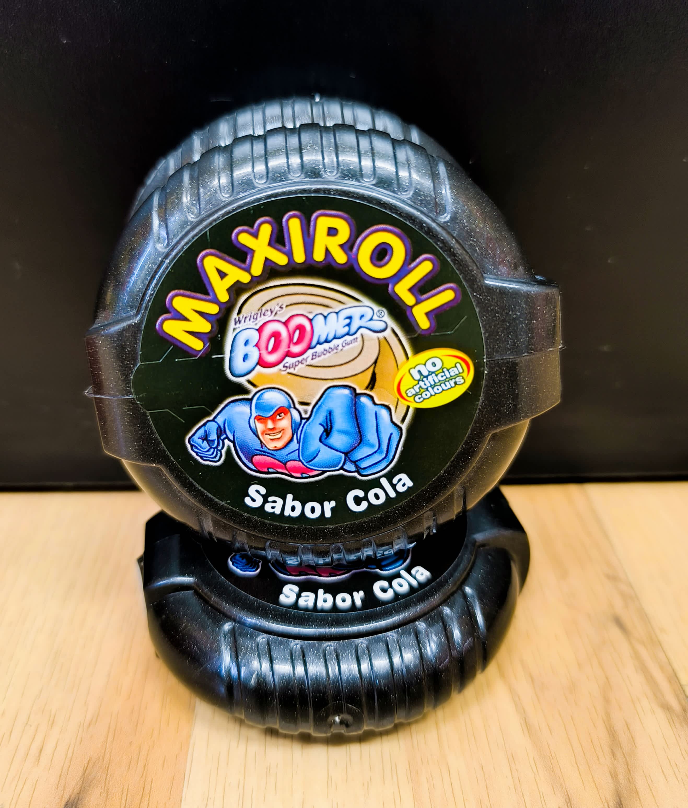 Maxiroll cola