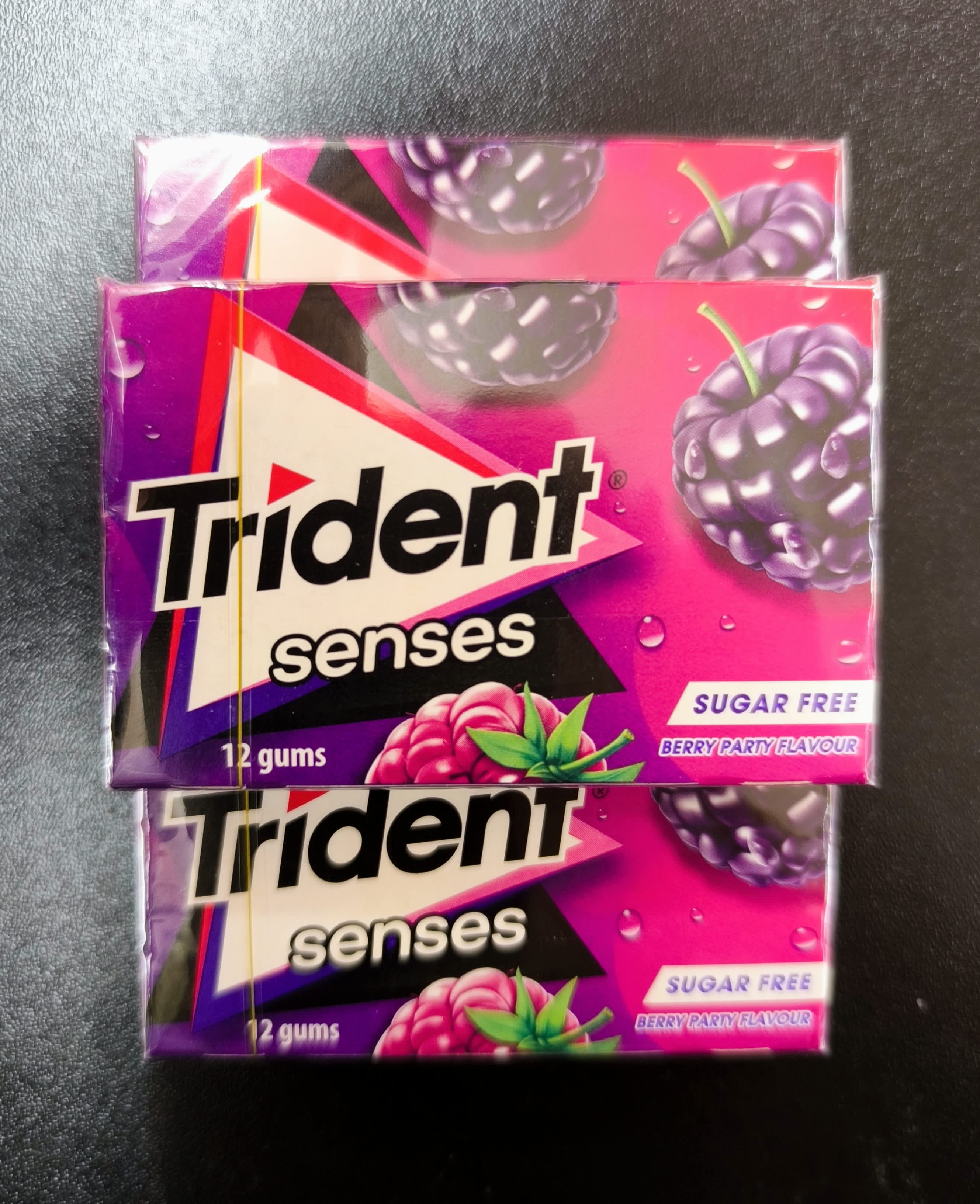 Trident senses frutos del bosque