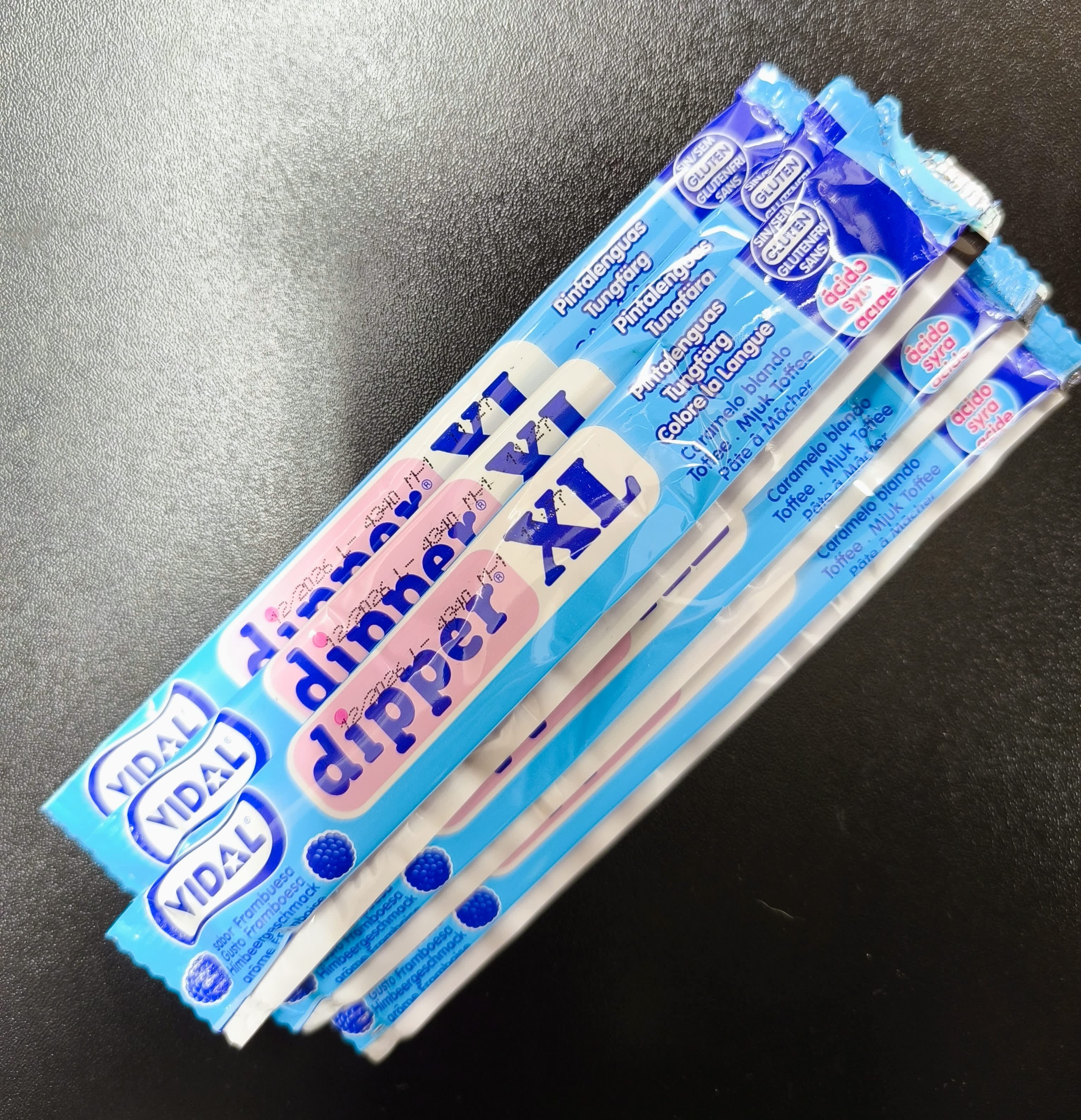 Dipper pinta lenguas
