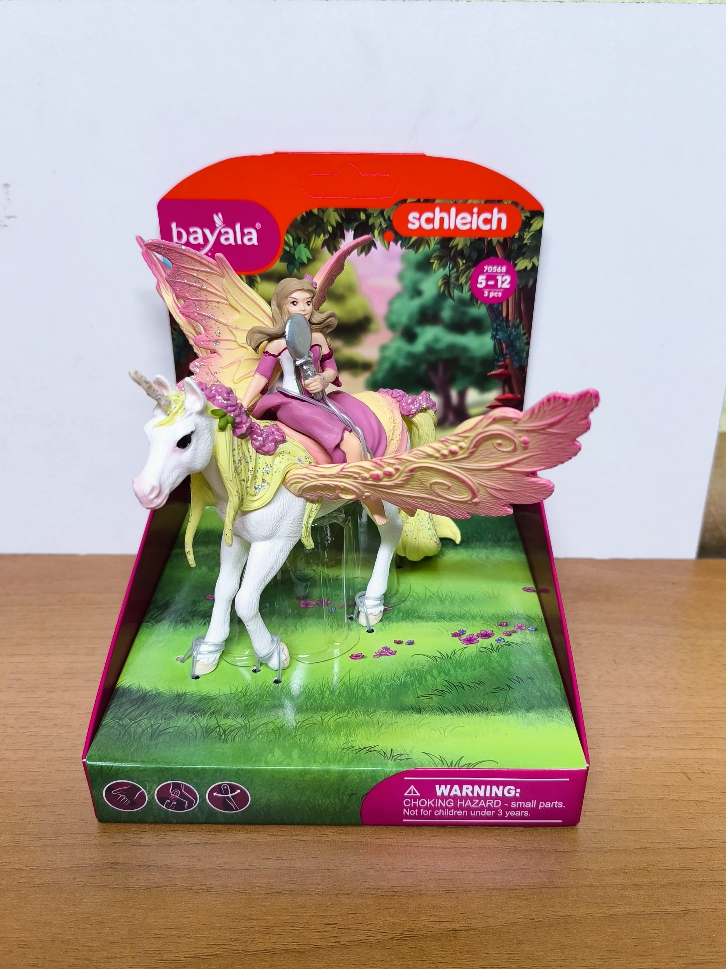 Hada Feya con Unicornio Pegaso