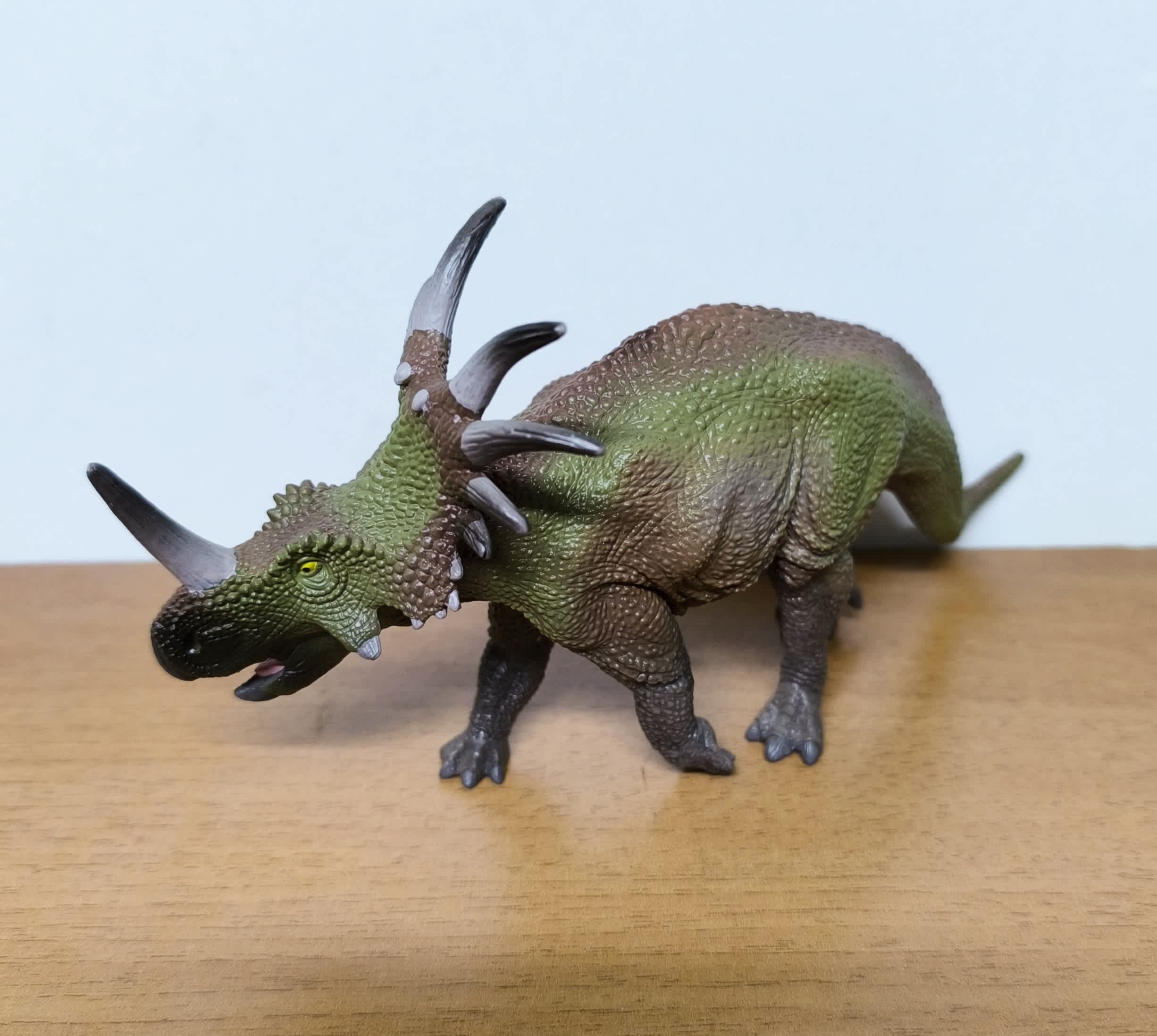 Dino 7